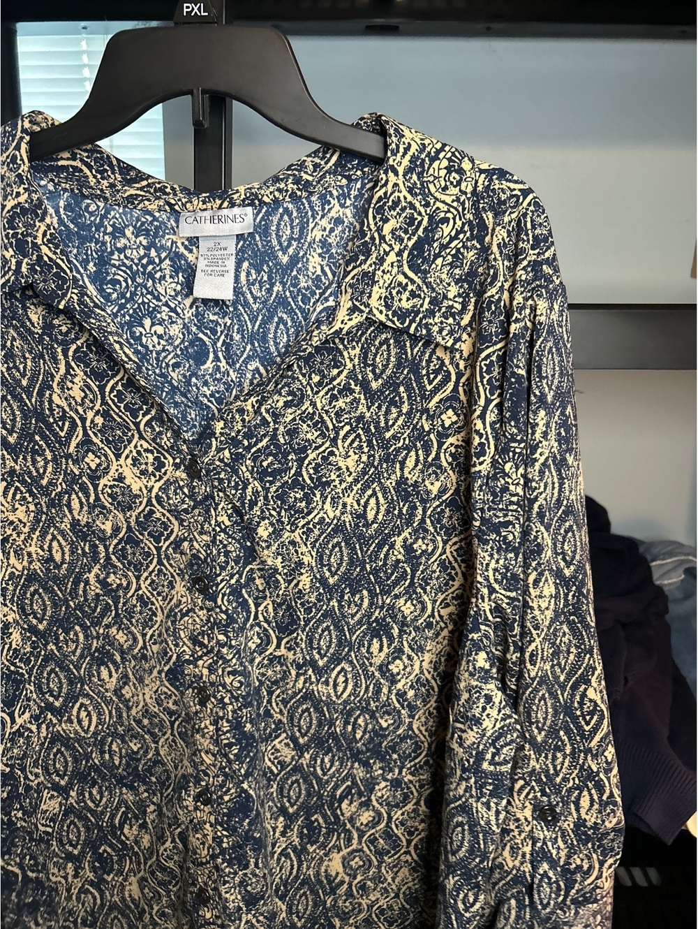 Catherines Women's 2X Blue and Beige Patterned Blouse